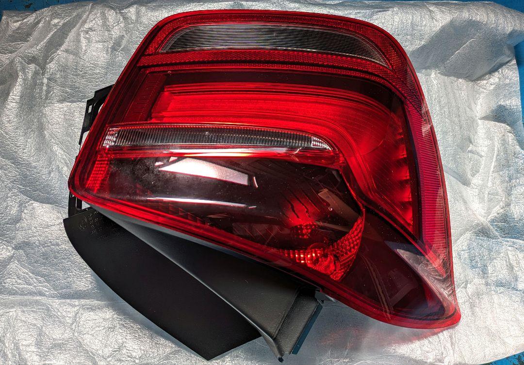 ■BMW  / テールランプ 左 / 63217241543 / 純正新品同様■ 16,560円
