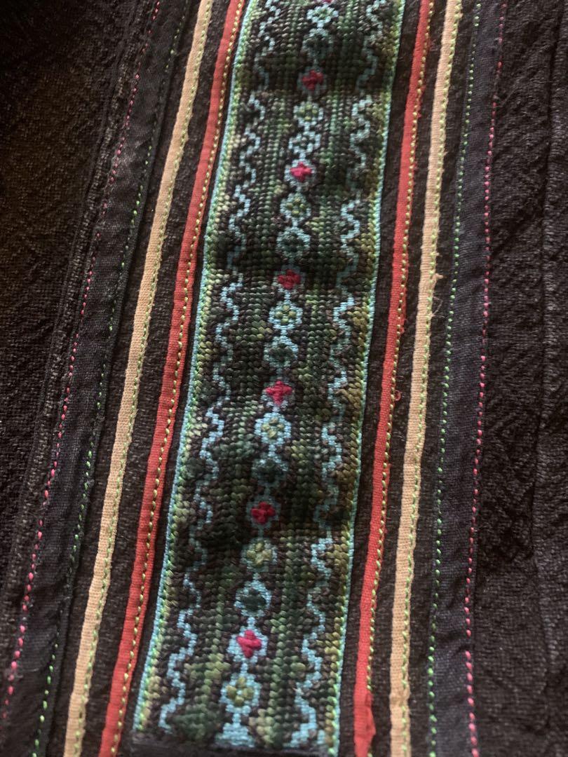 黒モン族　ジャケット　ジャケット　藍染め　手刺繍　ザオ族　民族　刺繍　モン族