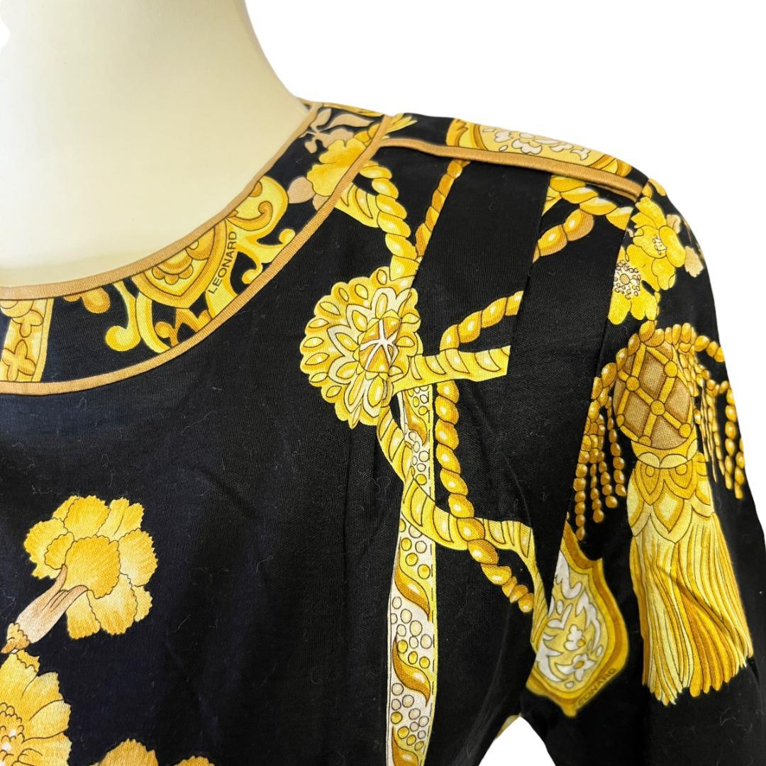 LEONARD 花柄 チェーン 半袖Tシャツ Mサイズ バックジップ LEONARD 花柄 チェーン 半袖Tシャツ Mサイズ バックジップ