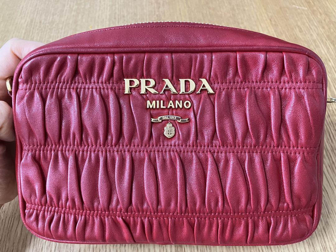PRADA ショルダーバッグ