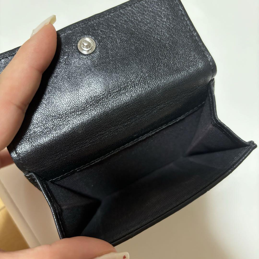 シャネル 三つ折り財布
