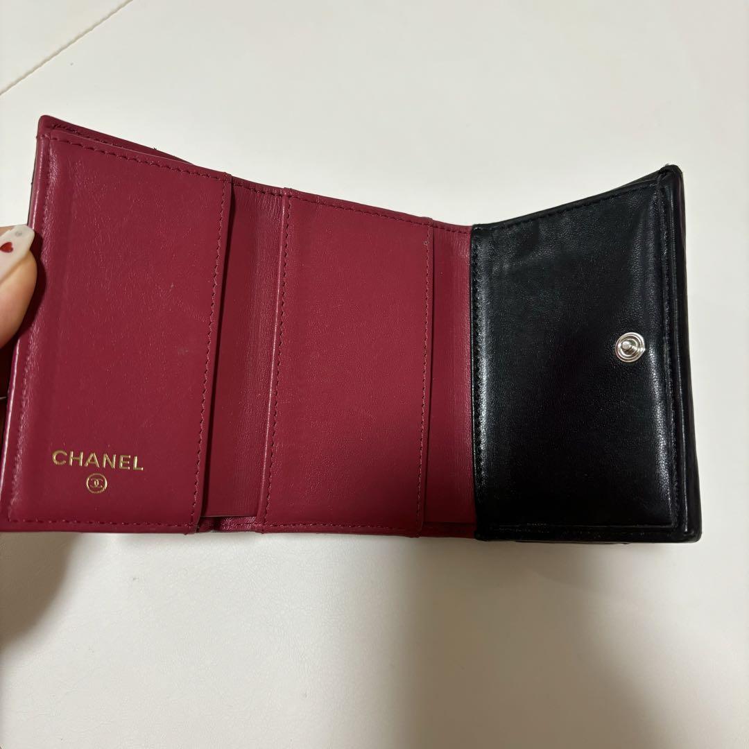 シャネル 三つ折り財布