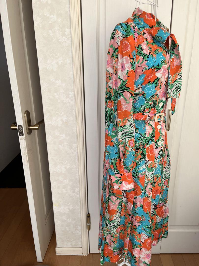合馬です！LANVIN 稀少品　シルク高級　花柄ロングドレス リボン付き