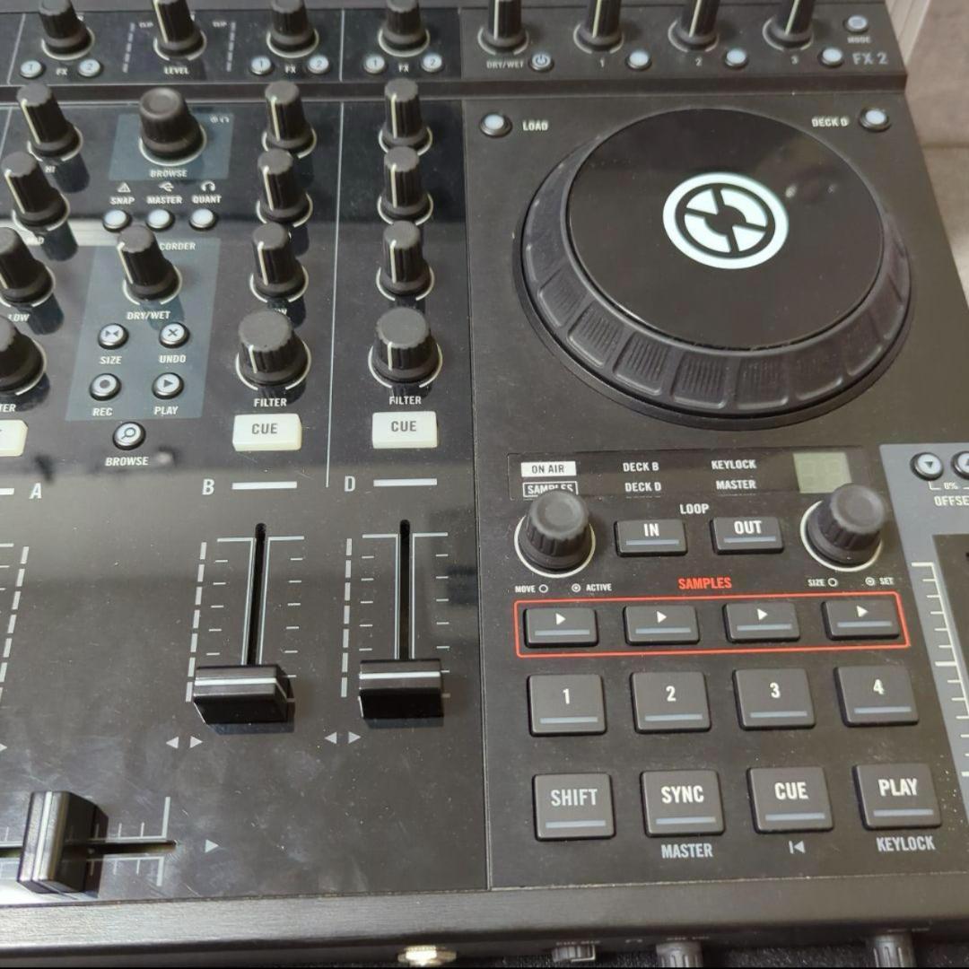 【TRAKTOR】 KONTROL S4 フライトケース付き