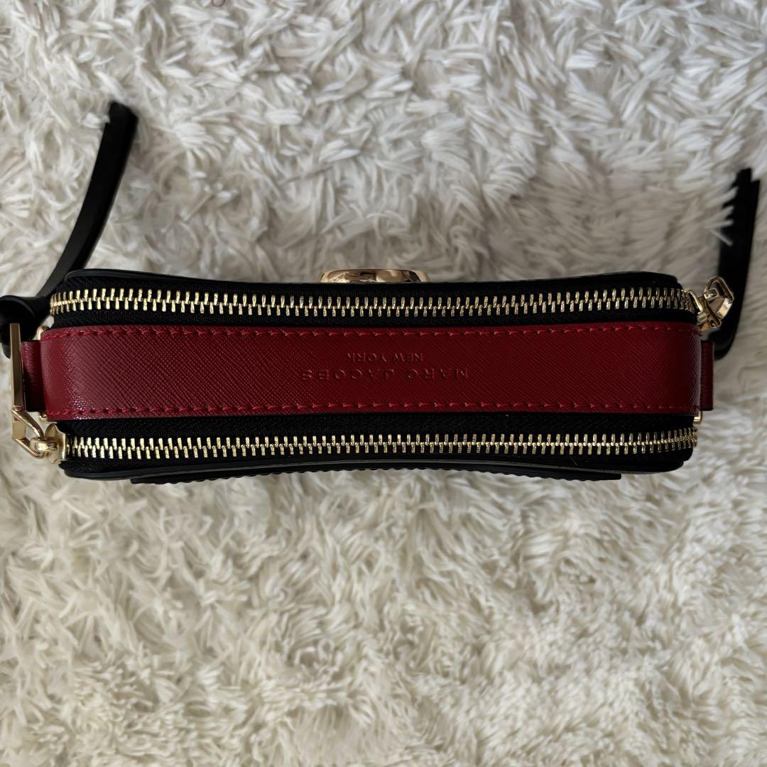 MARC JACOBSマークジェイコブス ショルダーバッグ 赤黒 ワイン