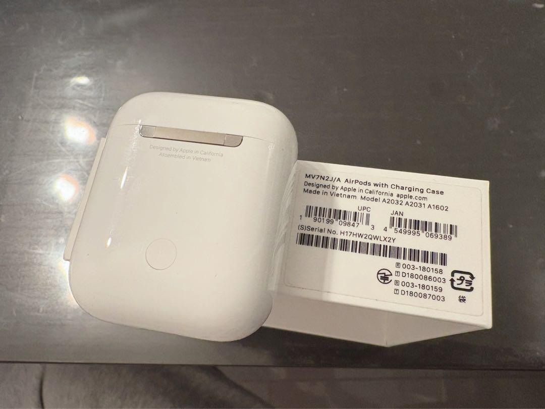 AirPods第2世代 充電ケース付き　エアーポッズ2