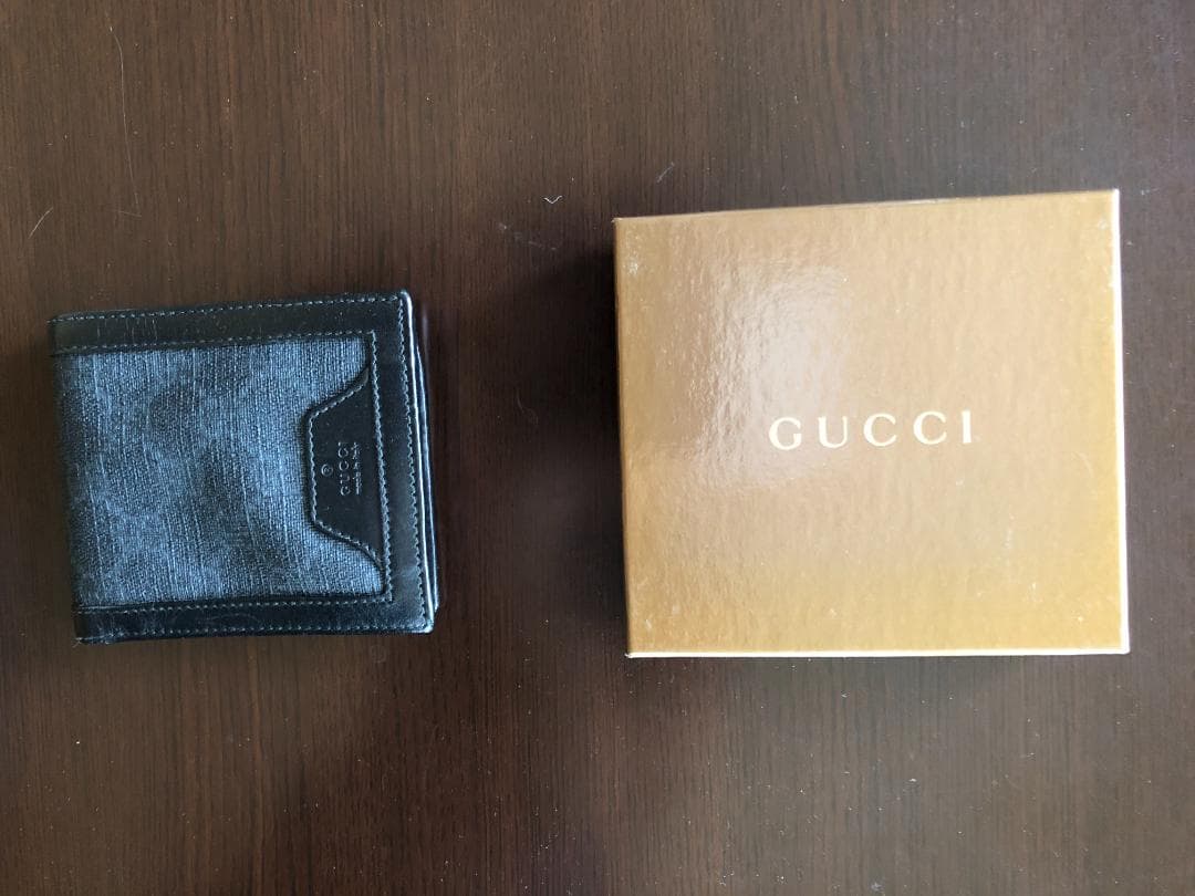 GUCCI 二つ折り財布 黒 レザー き
