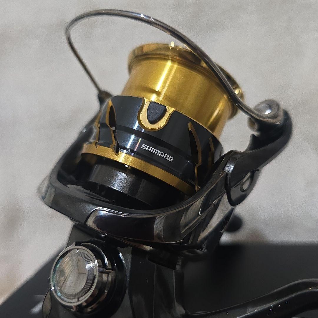 SHIMANO TWIN POWER C2000S リール ツインパワー