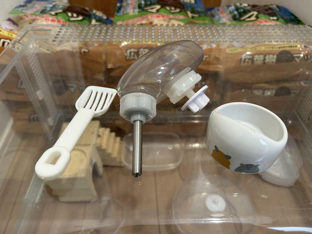 n*読様 ハムスター用　飼育スタートセット　餌、床材、バスサンド、トイレ砂付き