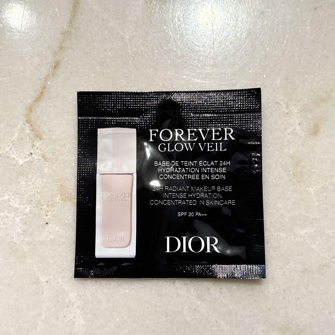 ディオールスキン フォーエヴァー フルイド グロウ　DIOR 0N ファンデ