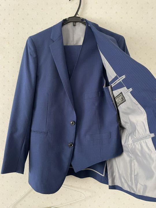 クラウデッドクローゼット　スーツ