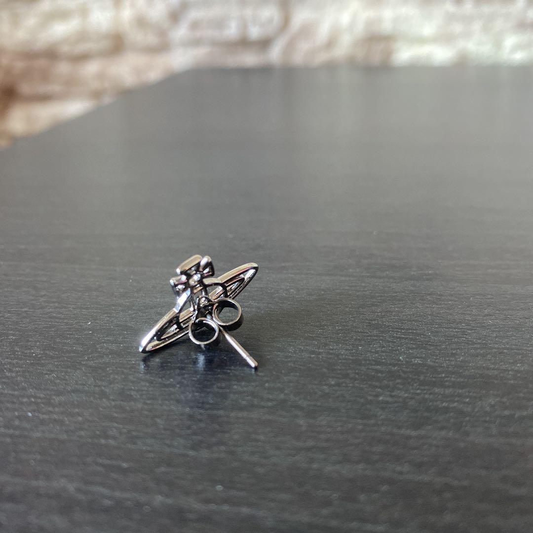 ホワイト系【人気急上昇】 ヴィヴィアンウエストウッド フラット スタッドピアス ピアス(両耳用) アクセサリーホワイト系¥13,345-www.pontodeapoio.org.br ホワイト系【人気急上昇】 ヴィヴィアンウエストウッド フラット スタッドピアス ピアス(両耳用) アクセサリーホワイト系¥13,345-www.pontodeapoio.org.br