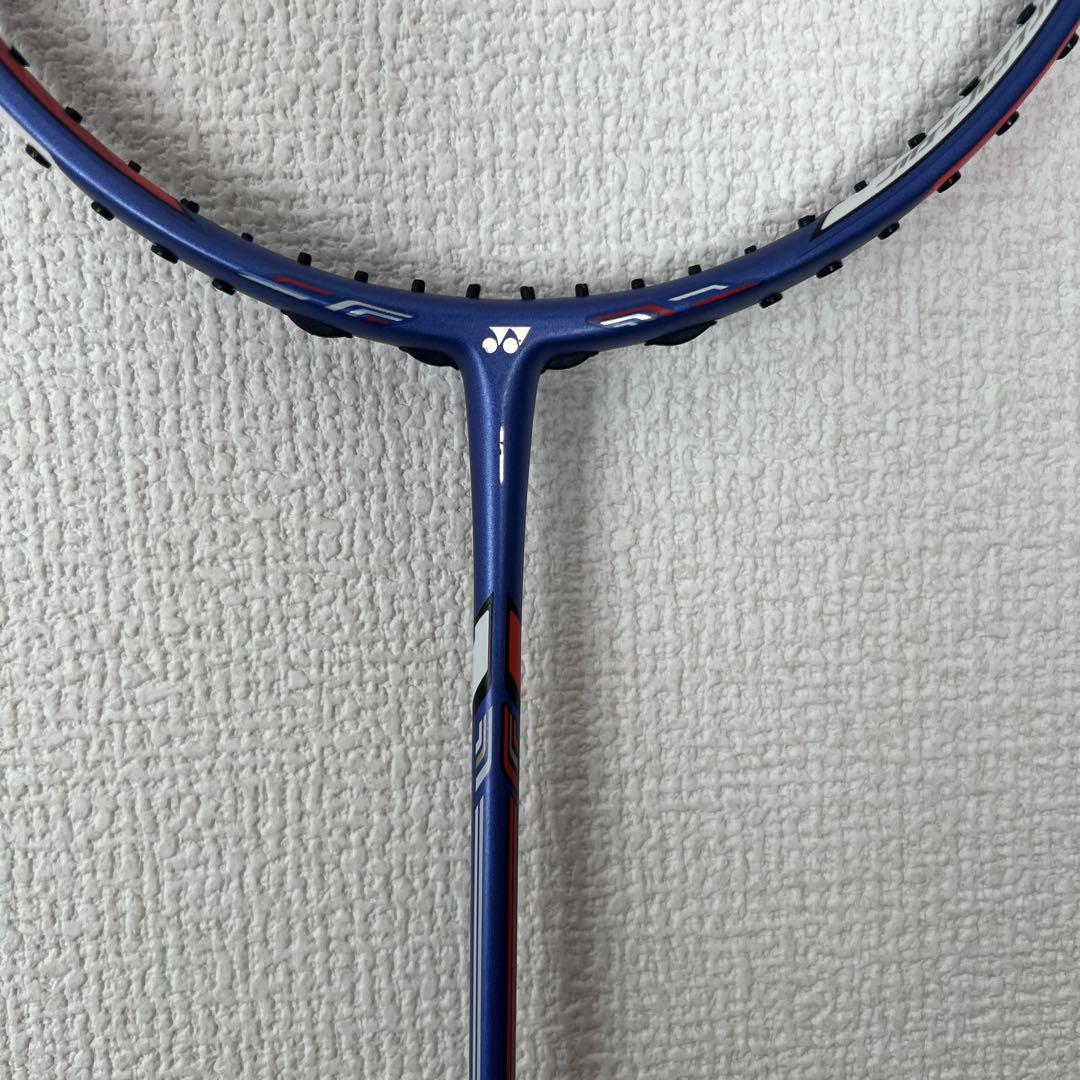 美品 YONEX デュオラ10 lcwバドミントンラケット ラケット