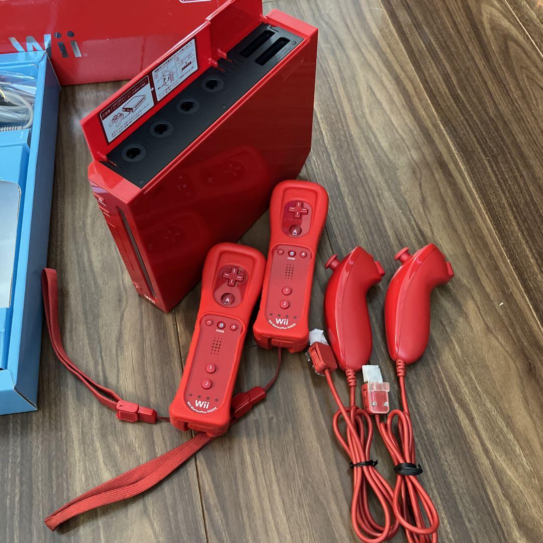 Wii本体 スーパーマリオ25周年仕様 ＋Wiiリモコン ヌンチャク