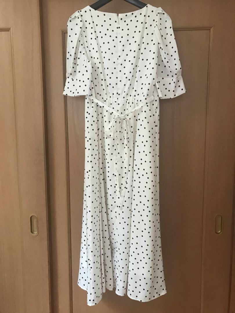 贈り物 未使用♡ジャスグリッティー ボリュームスリーブフレアドット ワンピース