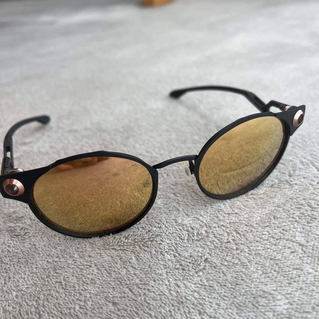 ✴︎ Oakley サングラス