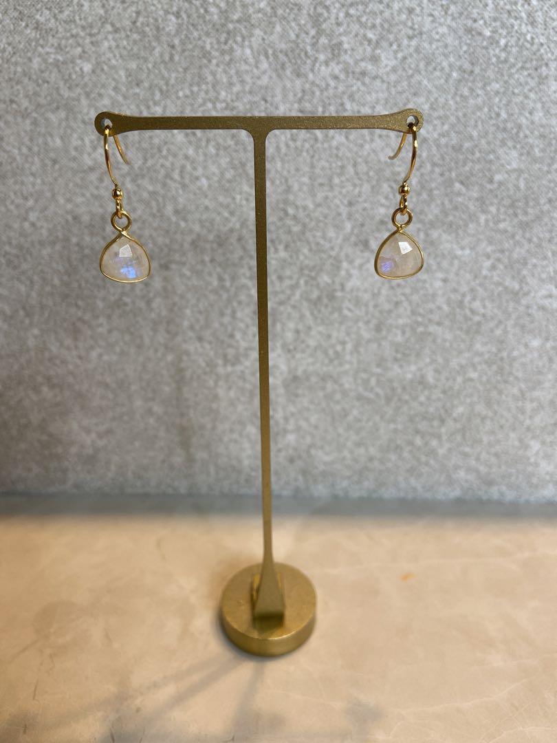 再販　18金【刻印あり】18K ゴールド ドロップ型ピアス 天然石ピアス