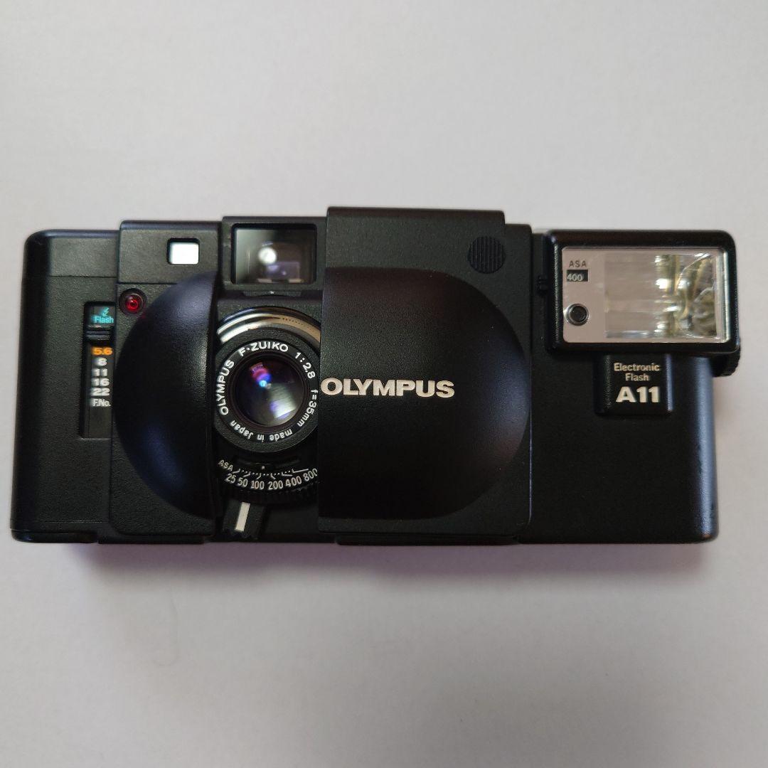 OLYMPUS A11 コンパクトカメラ　ジャンク OLYMPUS XA フィルムカメラ A11フラッシュ付き ジャンク - メルカリ