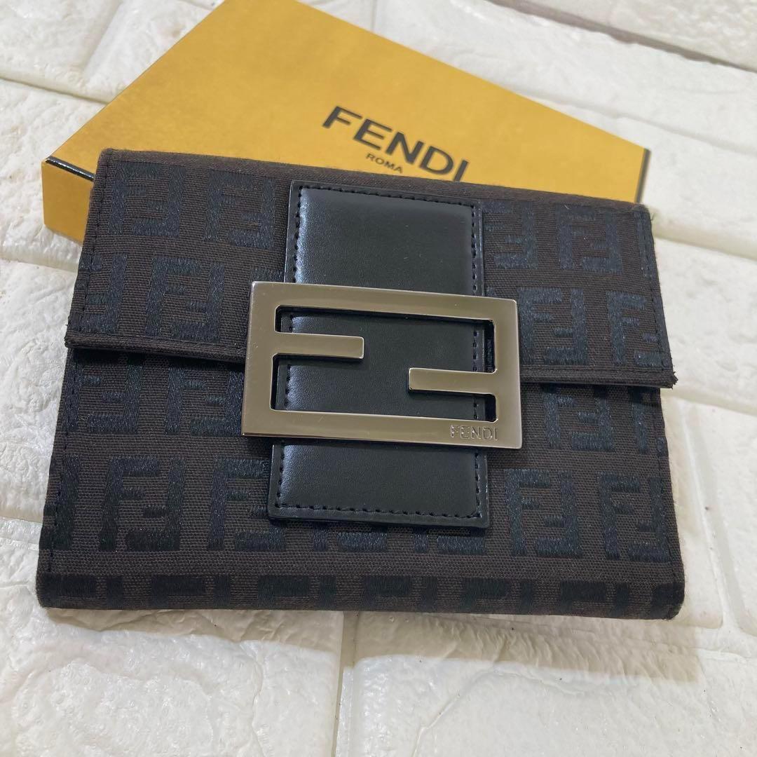 新品　FENDI フェンディ　ズッカ　折り財布　コインケース