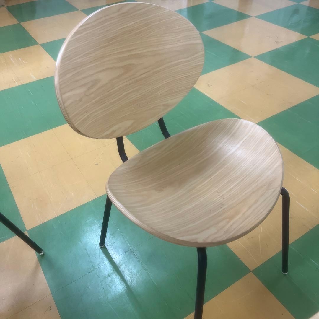 円形木製ダイニングテーブル目立った傷や汚れなし