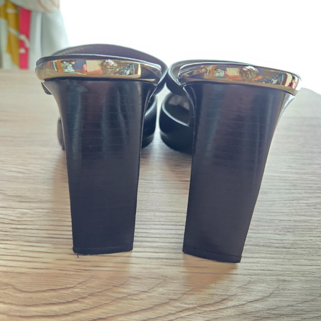 【美品】ジャンニ ヴェルサーチ メデューサ装飾 スクエアトゥ