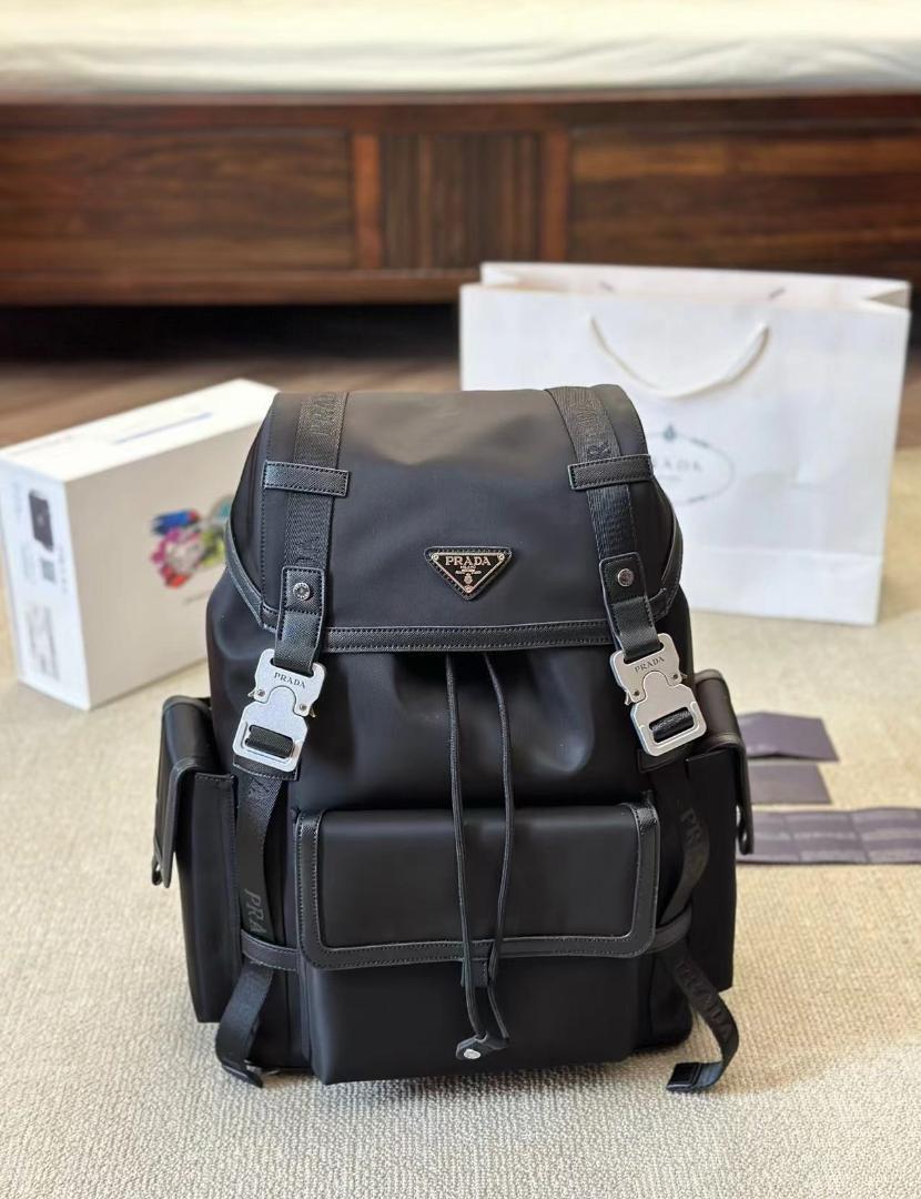 【美品】PRADA プラダ バックパック旅行バッグ