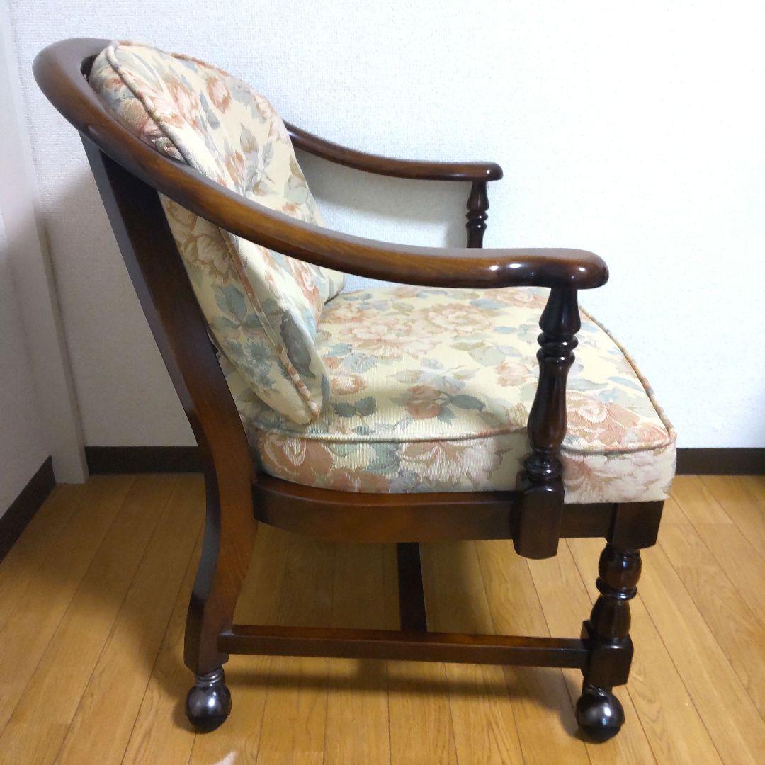 カリモク ダイニングチェア コロニアル WC037モデル 送料込み