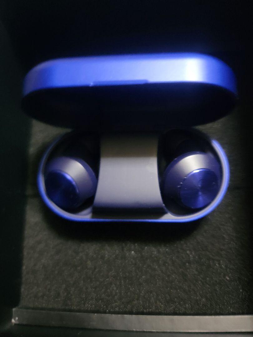 Bang & Olufsen EQ ブルー イヤフォン