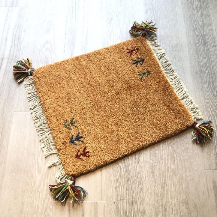 人気No.1 高級手結び絨毯 ◇ 新品 GABBEH No01 40×40cm ラグ ギャッベ 春夏の新作入荷 新品 ◇ No01 40×40cm ラグ ギャッベ GABBEH 高級手結び絨毯 玄関/キッチンマット