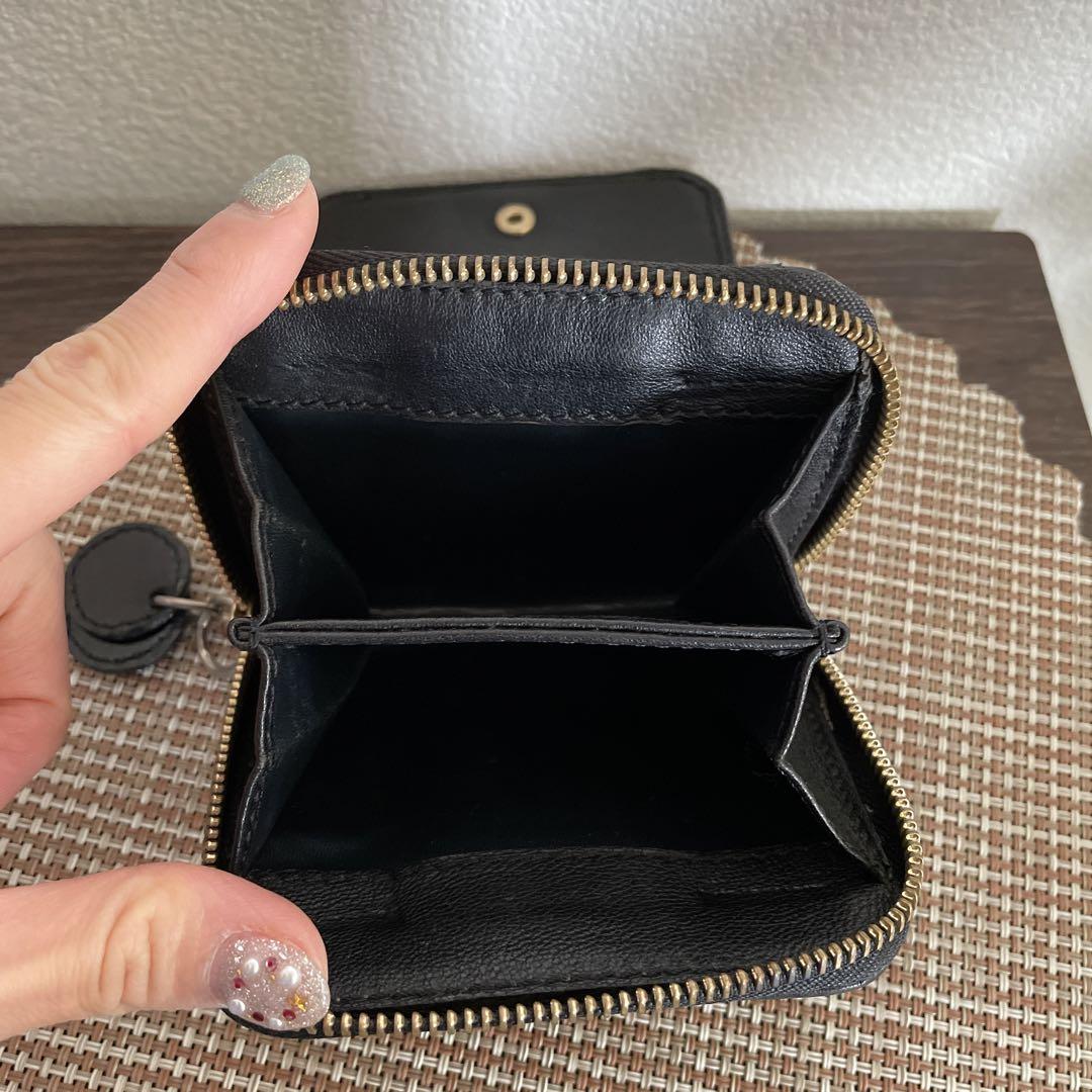 大幅お値下げ♪Chloé 黒エナメル　二つ折り財布 大幅お値下げ♪Chloé 黒エナメル 二つ折り財布