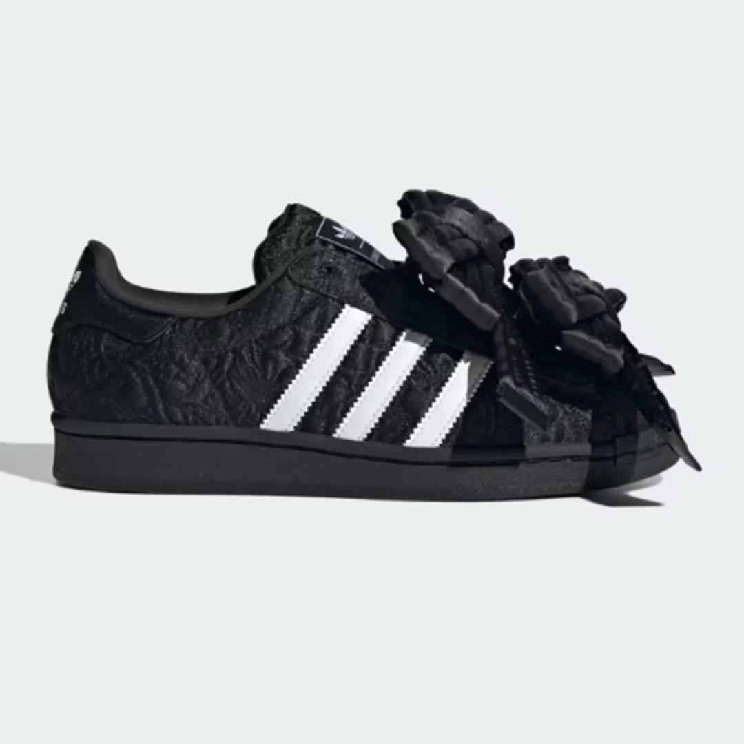 [adidas] ADIDAS X CAROLINE HU SUPERSTAR W ☆送料込☆ Adidas x CAROLINE HU Superstar Sneakers | White | FARFETCH