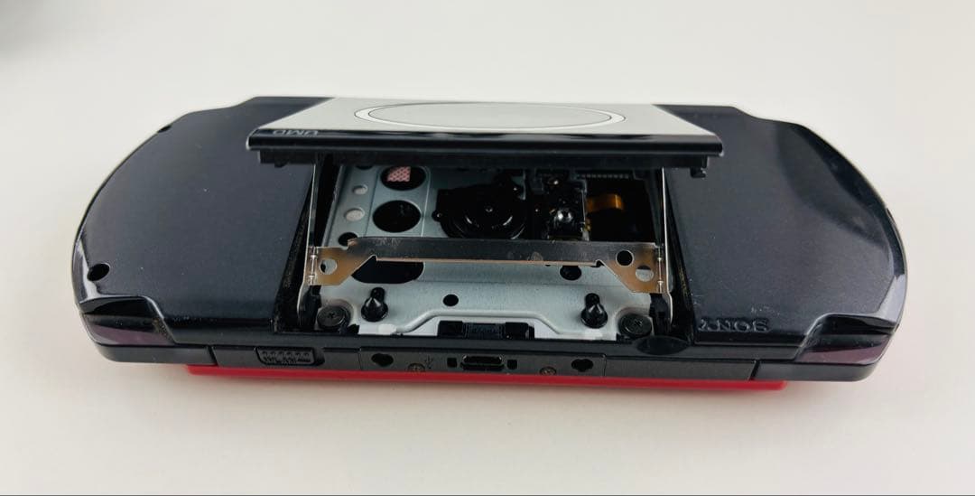 PSP3000 バリューパック レッド ブラック 赤 黒 SONY ポータブル PSP3000 バリューパック レッド ブラック 赤 黒 SONY ポータブル