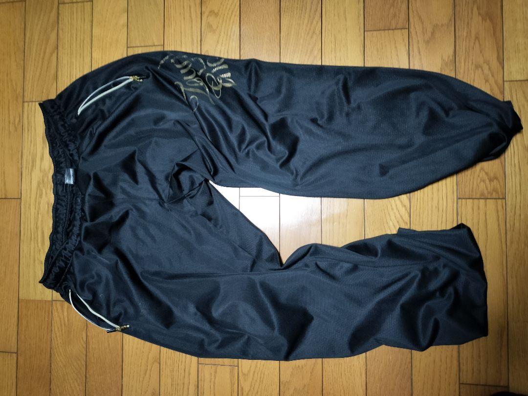ジャージ黒 金ライン