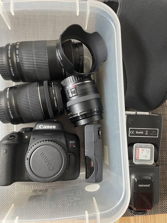 EOS KISS X8I(W) Wズームキット ➕その他