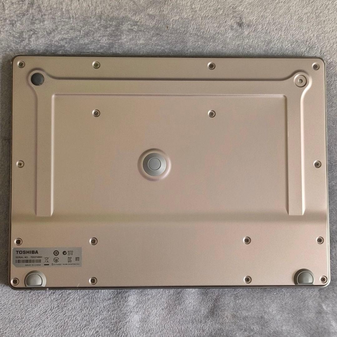 東芝 daynabook デタッチャブルウルトラブック V714/K