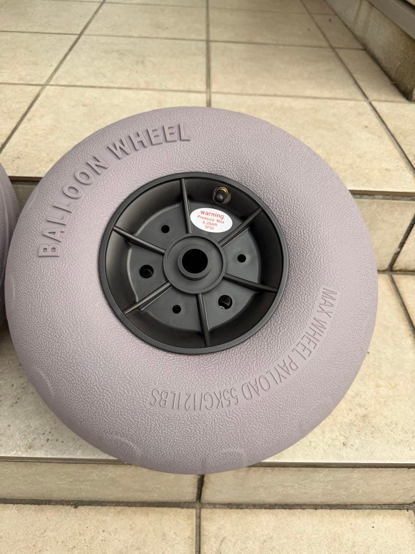 シーカヤック用BALLOON WHEEL 33cm×18cm バルーンタイヤのみ シーカヤック用BALLOON WHEEL 33cm×18cm バルーンタイヤのみ