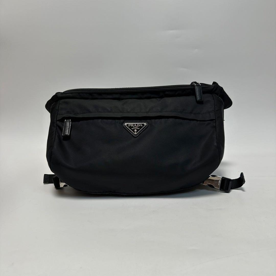 s76 【近年モデル】Gカード付　プラダサフィアーノ黒ウエストバッグ2VH991