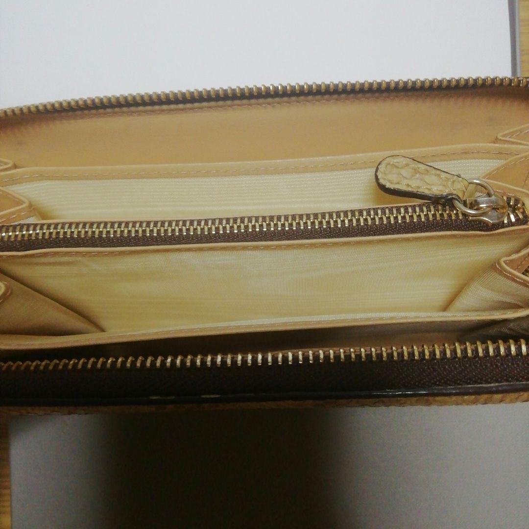 J&M DAVIDSON ヘビ革 ベージュ系 長財布