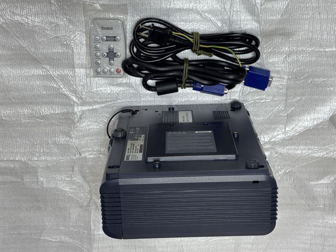 BenQ PB6100 デジタルプロジェクター キャリングバッグ付き BenQ PB6100 デジタルプロジェクター キャリングバッグ付き