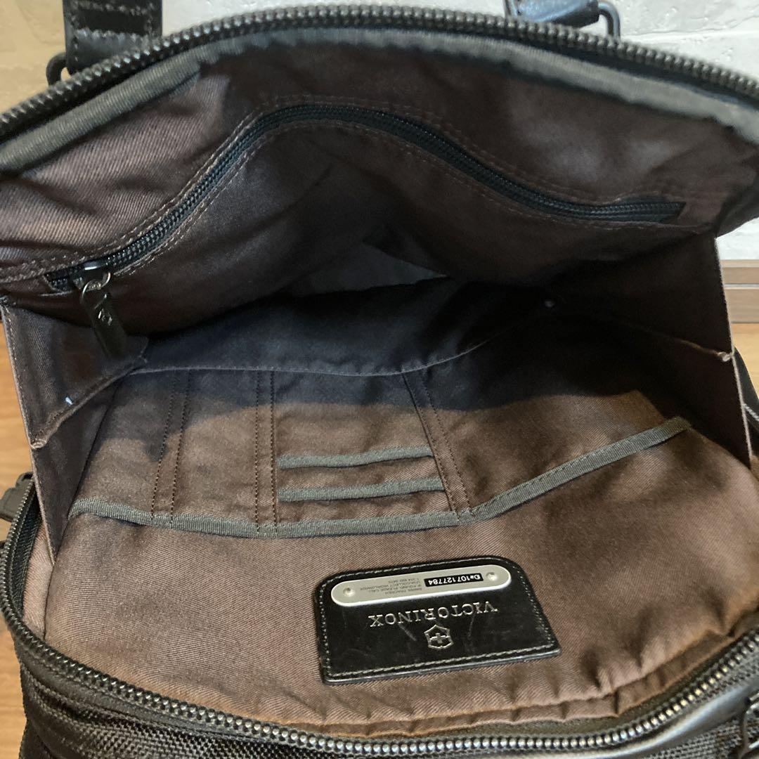 VICTORINOX レキシコン プロフェッショナル  ディビジョン13