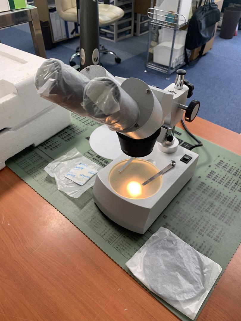 実体顕微鏡20倍/40倍の切替式反射透過照明切替内蔵