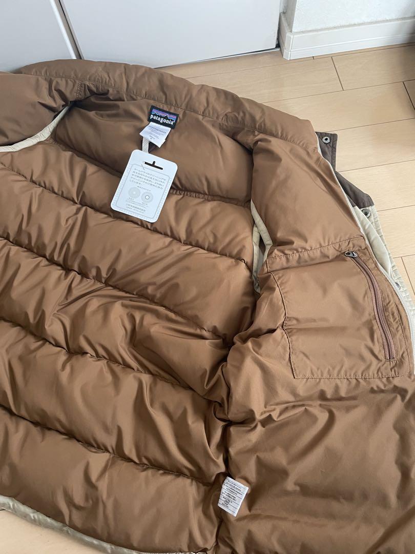 patagonia ダウンベスト ベージュ patagoniaのダウンベスト（ベージュ系）を使った人気