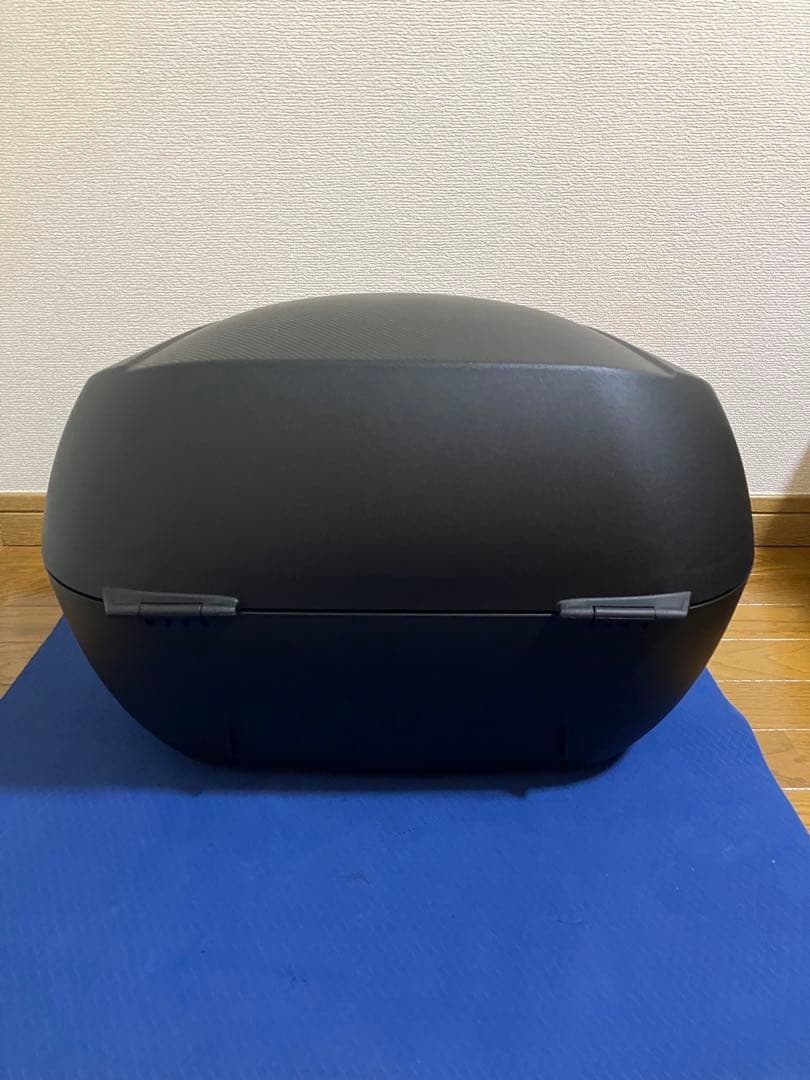 GIVI ジビ V40N モノキーケース 40L ベース付き 新品未使用 人気 GIVI ジビ V40N モノキーケース 40L ベース付き 新品未使用 人気