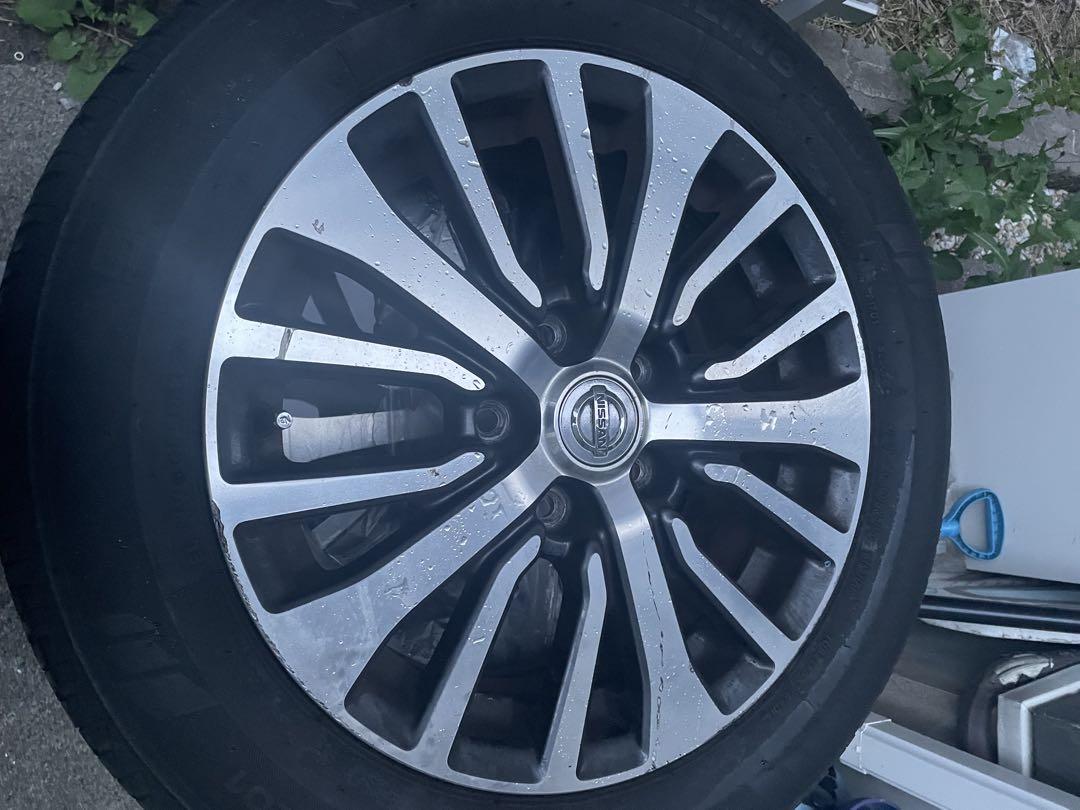 日産セレナ純正アルミホイール 直接受け取りのみ