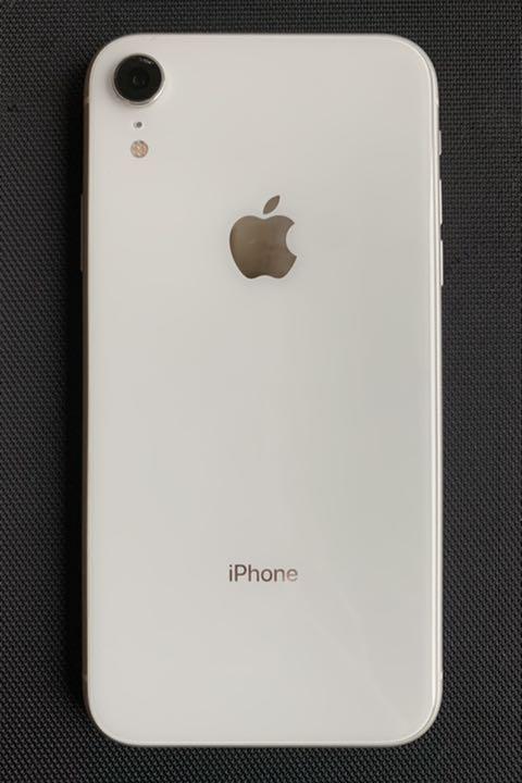 iPhone XR White 64 GB SIMフリー 1月24日出品終了