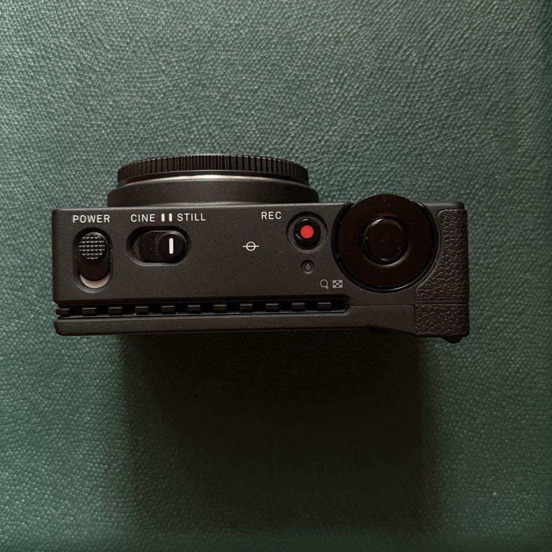 SIGMA fp ボディ・8sinn専用リグ・M42アダプタ・オールドレンズ付き