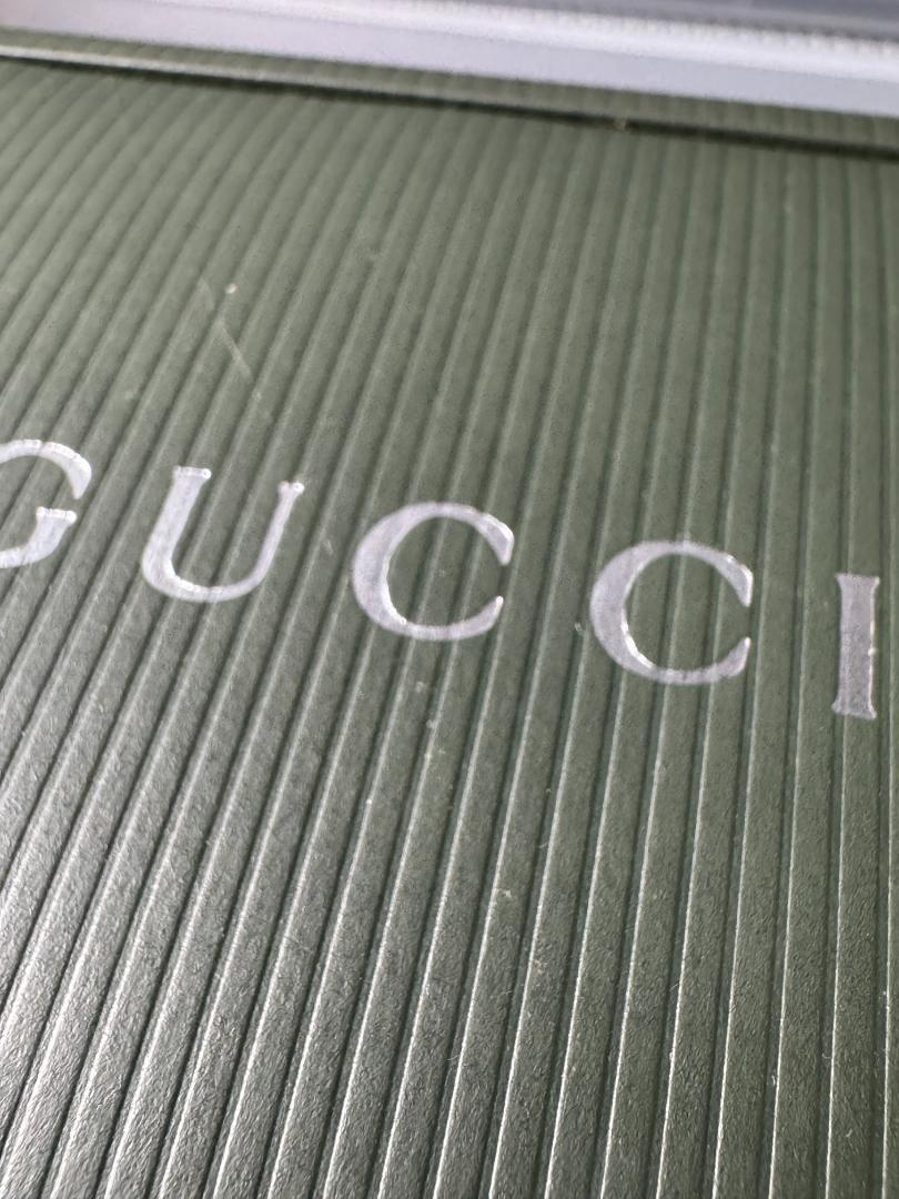 GUCCI ゴールド腕時計 ホースビットデザイン スイス製