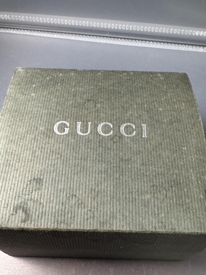 GUCCI ゴールド腕時計 ホースビットデザイン スイス製