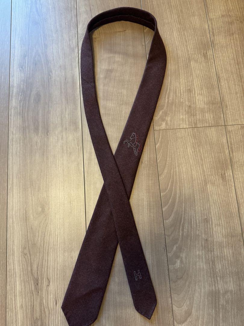 美品！フランス製 HERMES エルメス ネクタイ　馬・Hロゴ刺繍入り ウール