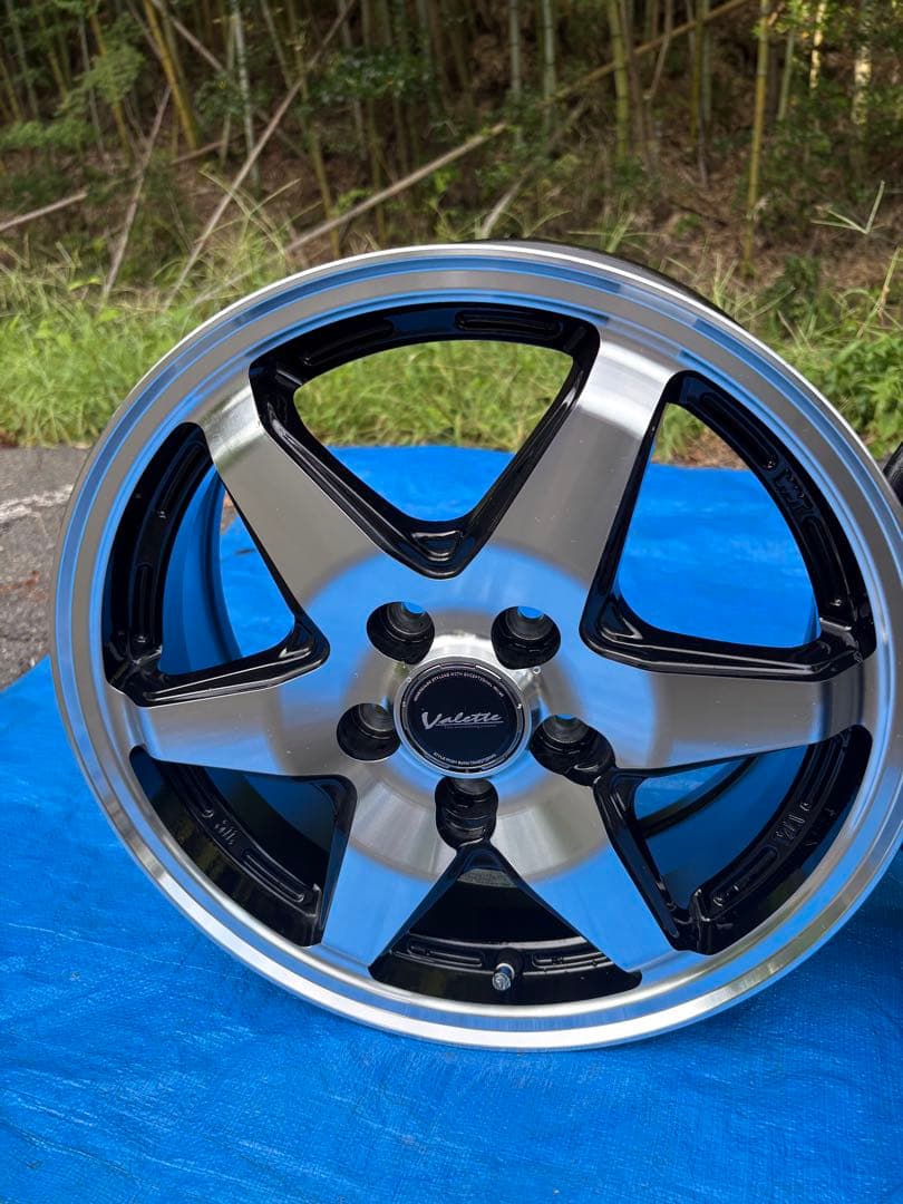 ヴァレットアンクレイ15インチホイール 50系プリウス目立った傷や汚れなし